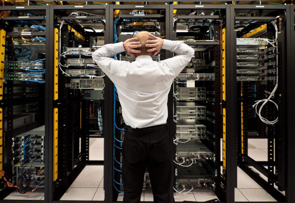 server rack cabinet supplier in Dubai, UAE